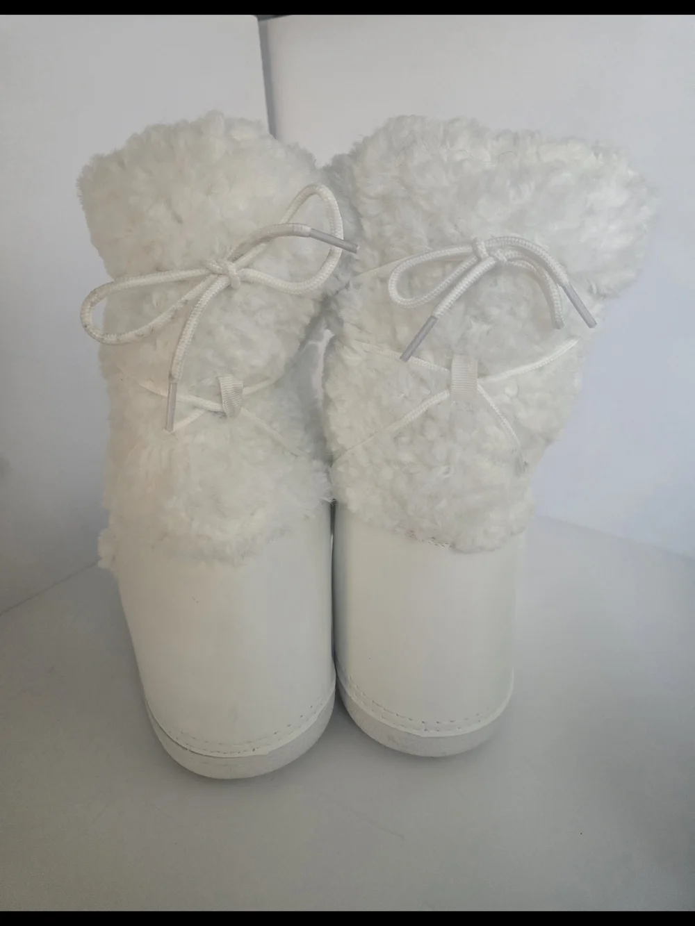 White Faux-Fur Winter Boots - Women's Cozy Snow Boot